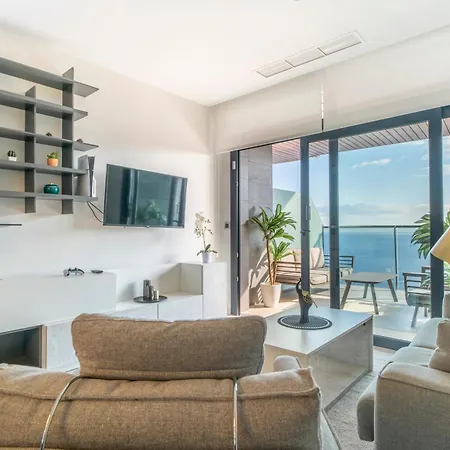 Seventh Heaven - Sunset Waves Apartment *